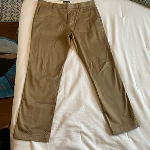 Banana Republic - Aiden Chino pants, 35 x 32